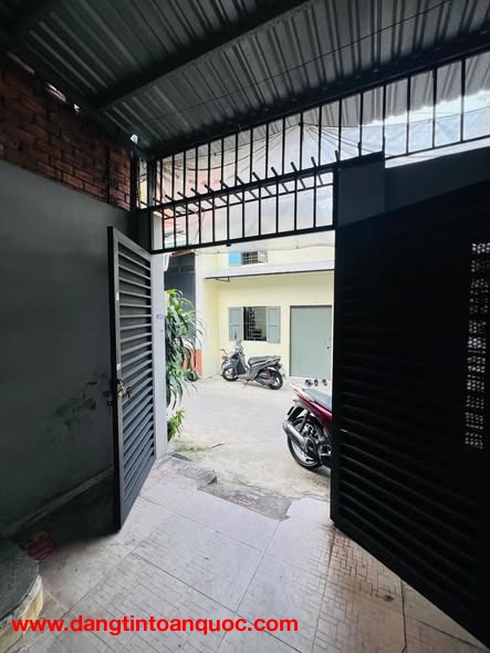 Nhà Đường Phạm Văn Bạch Phường 15 Quận Tân Bình Cũ.