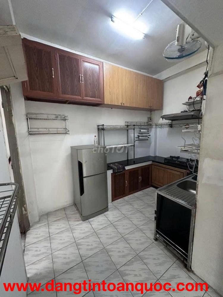 CĂN HỘ VIEW ĐẸP- GIÁ TỐT CẦN BÁN NHANH căn hộ tại quận Tân Phú, TPHCM