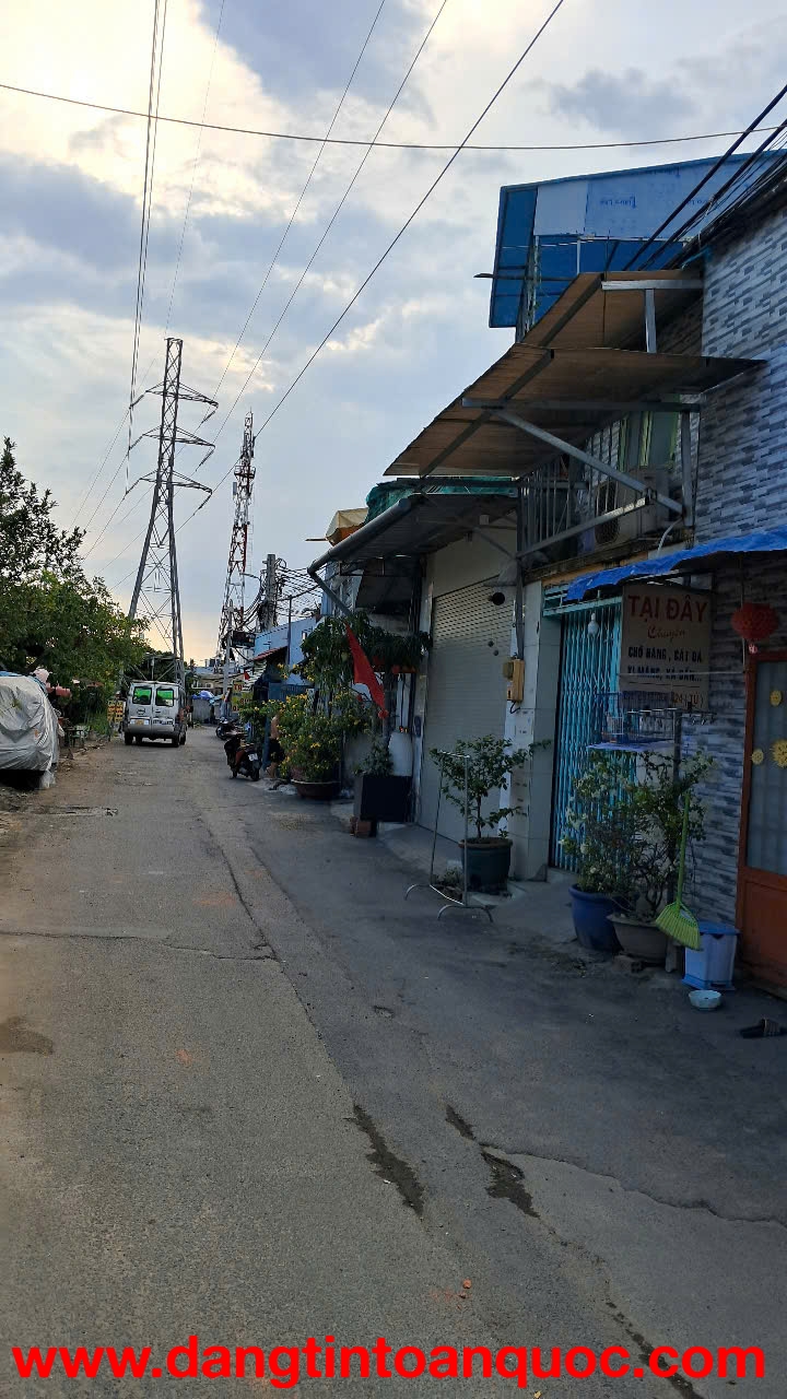 Chỉ 50 Triệu/m² - BÁN LÔ ĐẤT LỚN TẶNG 3 CĂN NHÀ CẤP 4 - NGAY CHỢ HIỆP BÌNH - PHẠM VĂN ĐỒNG - GIGAMAL