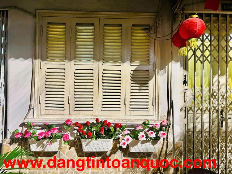 CHO THUÊ MẶT BẰNG KINH DOANH HOẶC ĐỂ Ở -VỊ TRÍ ĐẸP, TIỆN LỢI TẠI PHỐ THÀNH CÔNG, PHƯỜNG GIẢNG VÕ, HÀ