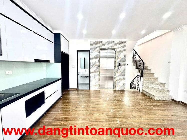 SIÊU ĐẸP PHỐ HOÀNG HOA THÁM 40M 6T,MT4,5  GIÁ 12,3 TỶ - NHÀ MỚI -LÔ GÓC- NGÕ THÔNG-THANG MÁY- FULL N