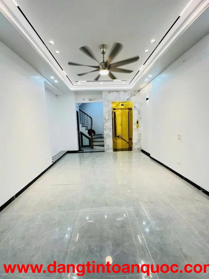 NHÀ ĐẸP TRUNG TÂM ĐỐNG ĐA – THANG MÁY – NGÕ THÔNG – PHỐ TÔN ĐỨC THẮNG