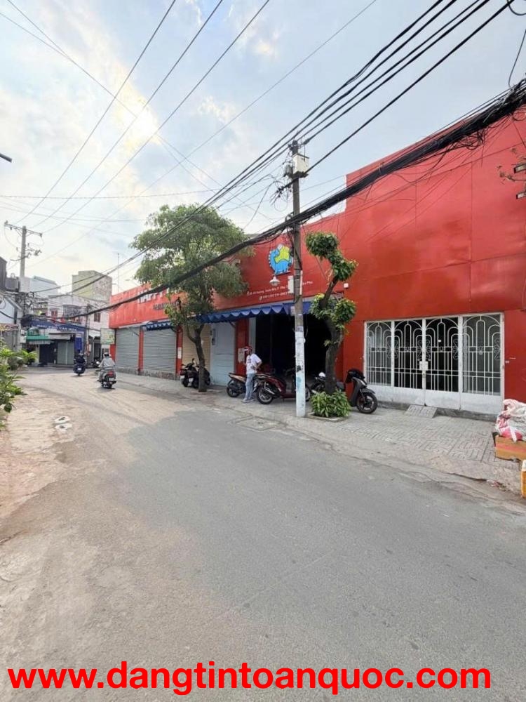 Bán nhà Măt tiền Hoàng Xuân Nhị -  giao Âu Cơ, 4,3x20m, nở hậu 7m, Cấp 4 - tiện xây, 8,5 tỷ.