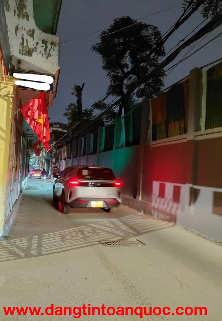 HOT !!! SỞ HỮU NGAY LÔ ĐẤT ĐẸP - GIÁ TỐT - Vị Trí Đắc Địa Tại Trung Tâm Quận Ba Đình