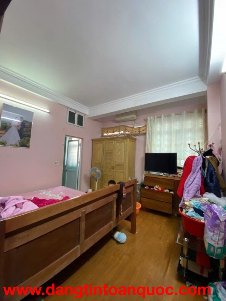 NGỌC LÂM – VIEW CÔNG VIÊN – DIỆN TÍCH LỚN 80M² – MẶT TIỀN 5.4M – 4 TẦNG – 19.99 TỶ  HÀNG HIẾM LONG B