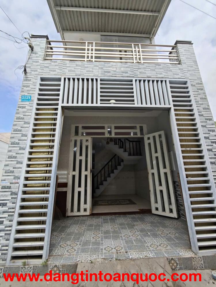 132. Nhà 5,5 triệu 3 phòng ngủ gần cầu Bà Bộ