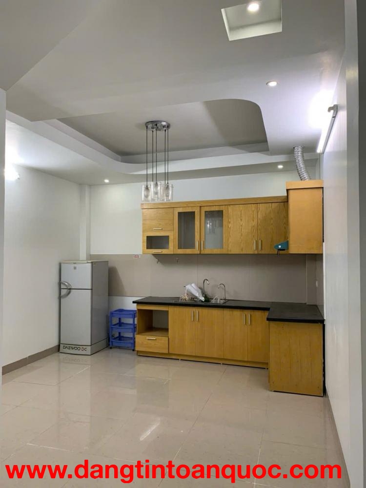 Chính chủ cho thuê nhà nguyên căn 4 tầng tại Đường Mỹ Đình.