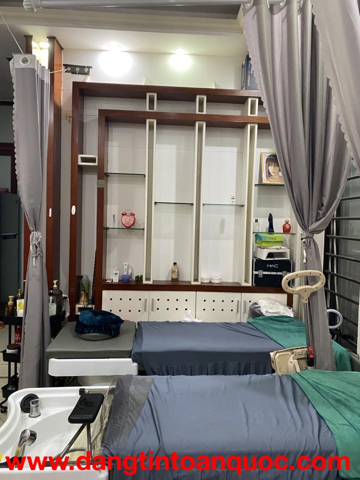 Cần sang nhượng Spa tại 68/260 Cầu Giấy.