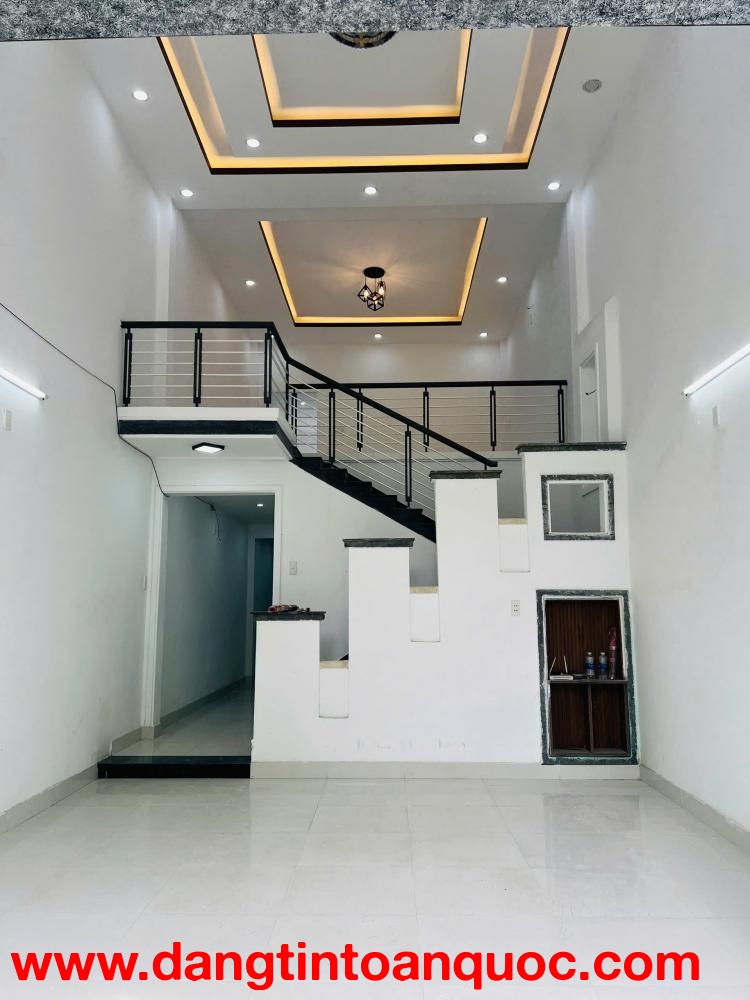 ????????Bán nhà GÁC LỮNG ĐÚC  Nguyễn Huy Tự - Gần biển rất thoáng