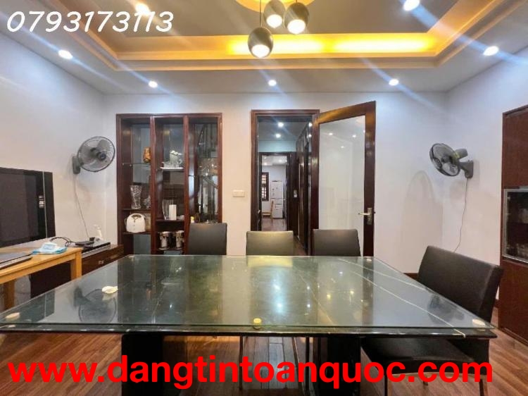 VIP, Bán nhà Đào Tấn, 7 tầng thang máy, homestay đẹp, 70m, chỉ 20.5 tỷ