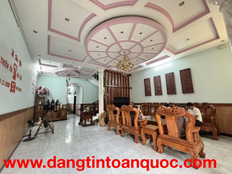 Bán nhà 3 Tầng MẶT TIỀN Kinh Doanh đa ngành,NGANG 7M,giá tốt