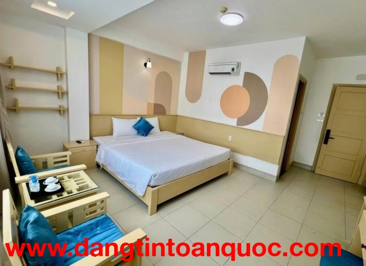 ► Khách Sạn gần Bãi Tắm Mỹ Khê, trục đường lớn, 115m2, 8 tầng, đang KD ổn định