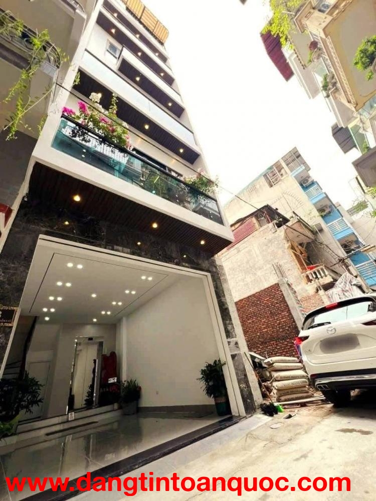 VIP, Bán nhà Lạc Long Quân, ô tô vào nhà, 7 tầng thang máy, chỉ nhỉnh 20 tỷ