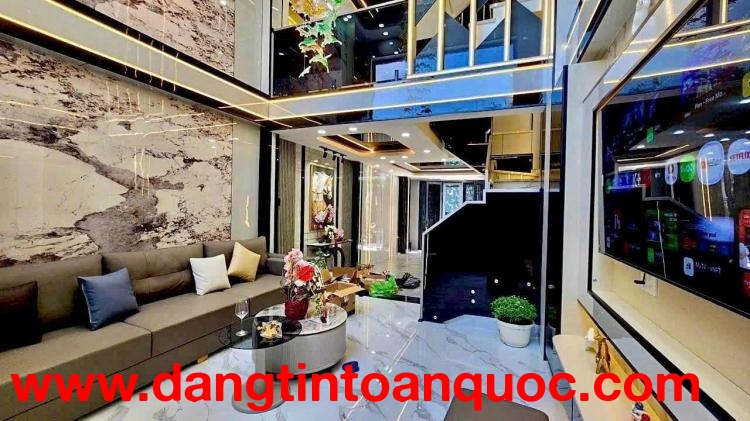 Nhà hẻm xe hơi Huỳnh Tấn Phát, 5 tầng, nội thất cao cấp, chỉ hơn 8 tỷ