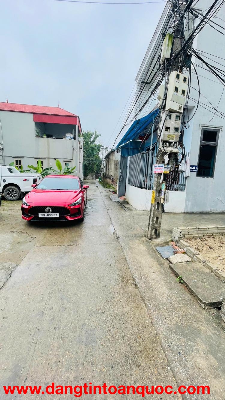 Lô góc 95m - Hoa hậu chân dài Hồng Vân - Đường 5m thông các ngả - Cách đường Thanh Niên 20m