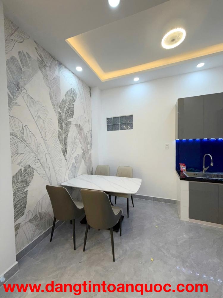 ???? Nhà đẹp, 3 tầng gần Q5 vào ở ngay hẻm 45 Chánh Hưng P9Q8