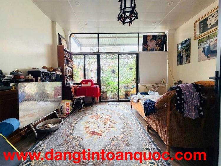 Bán đất tặng nhà phố Bồ Đề  Long Biên- gần Oto -View Cầu Chương Dương 75m 3 tầng nhỉnh 14tỷ(TL)