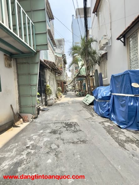 Nhà Đường Nguyễn Tiểu La Quận 10 Phường 5 Cũ.