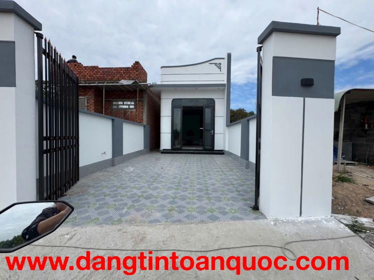 NHÀ PHỐ NGAY TRUNG TÂM SIÊU ĐẸP - Chỉ 1 TỶ 760 TRIỆU Rẻ Hơn So Với Khu Vực 200 triệu