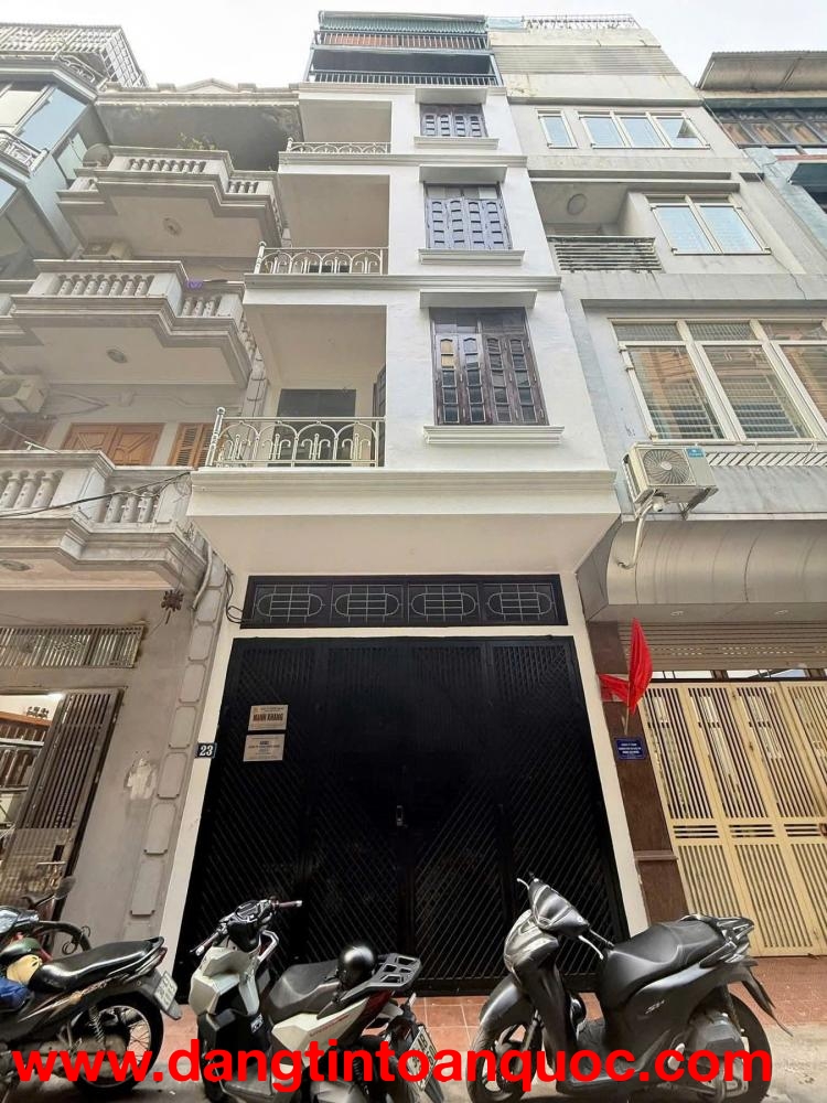 Bán nhà phân lô Trần Quang Diệu, Đống Đa, ô tô thông, dân trí cao, 40m, 4 tầng, 13.7 tỷ