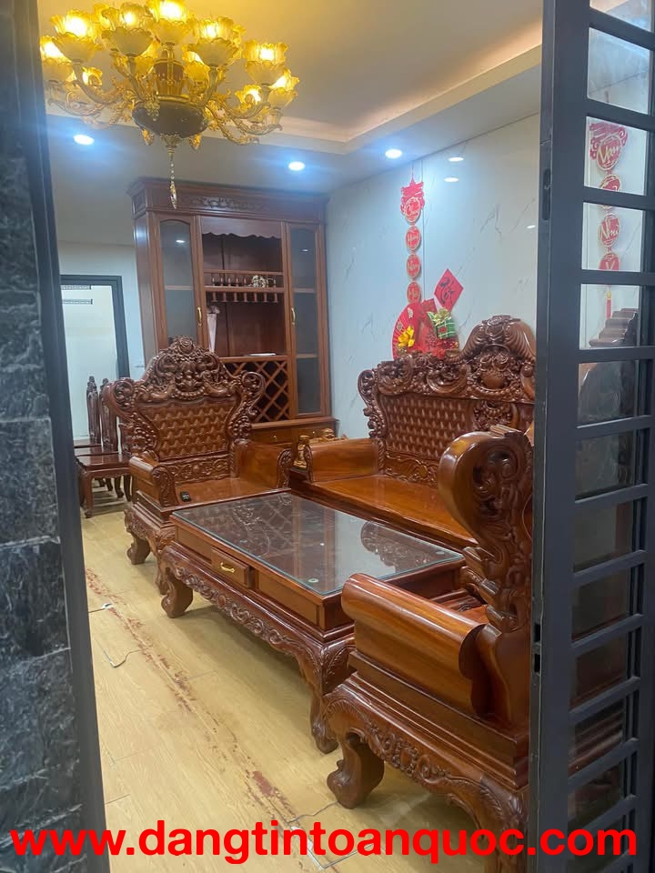 Chính chủ cho thuê nhà mặt đất 100m² full nội thất – ngõ 464 Âu Cơ, ô tô đỗ cửa – Giá 12tr/tháng