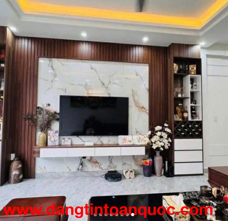???? ĐẶNG VĂN NGỮ – 56M² – 4 TẦNG – MT 6M – 17,9 TỶ
NGÕ NÔNG – 5M RA Ô TÔ TRÁNH – NGAY SÂN CHƠI – KH