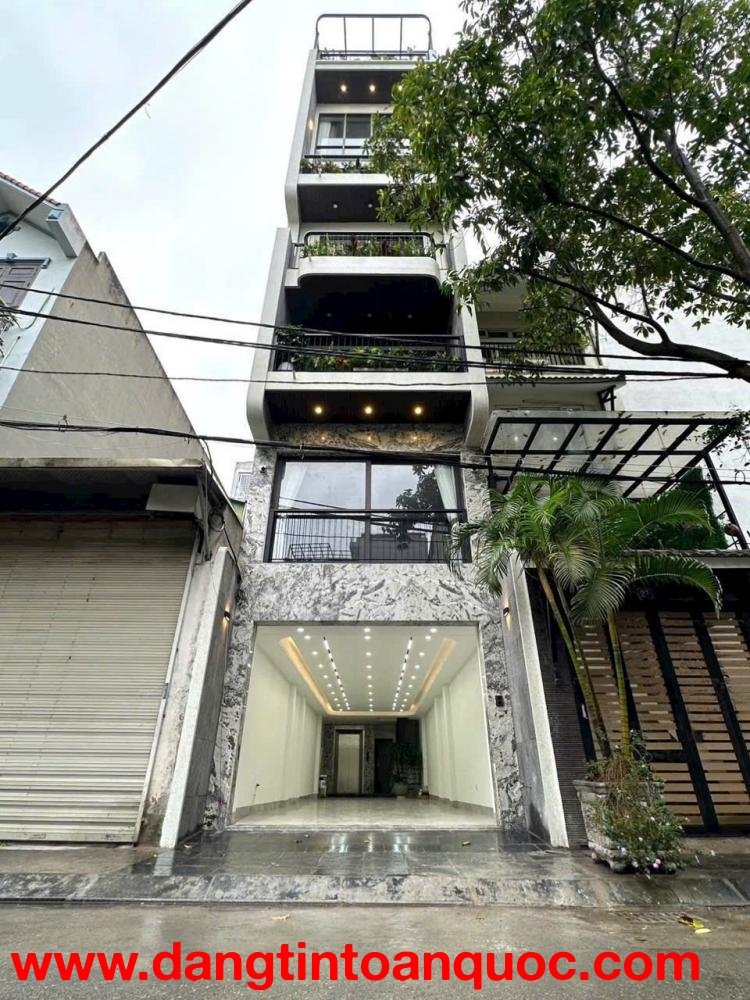 BÁN NHÀ ĐẸP Tư Đình - Long Biên
???? 8 tầng thang máy – ô tô vào nhà – full nội thất cao cấp