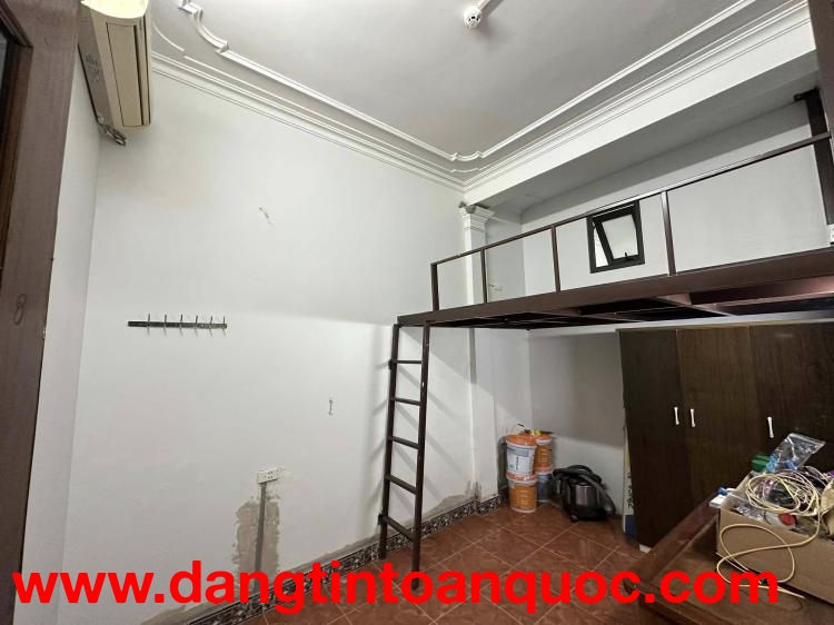 Cho thuê nhà Nguyễn Trãi làm CHDV  57m2* 3 tầng, 7 ngủ, 3 vệ sinh, 3 bếp nấu, 21 triệu