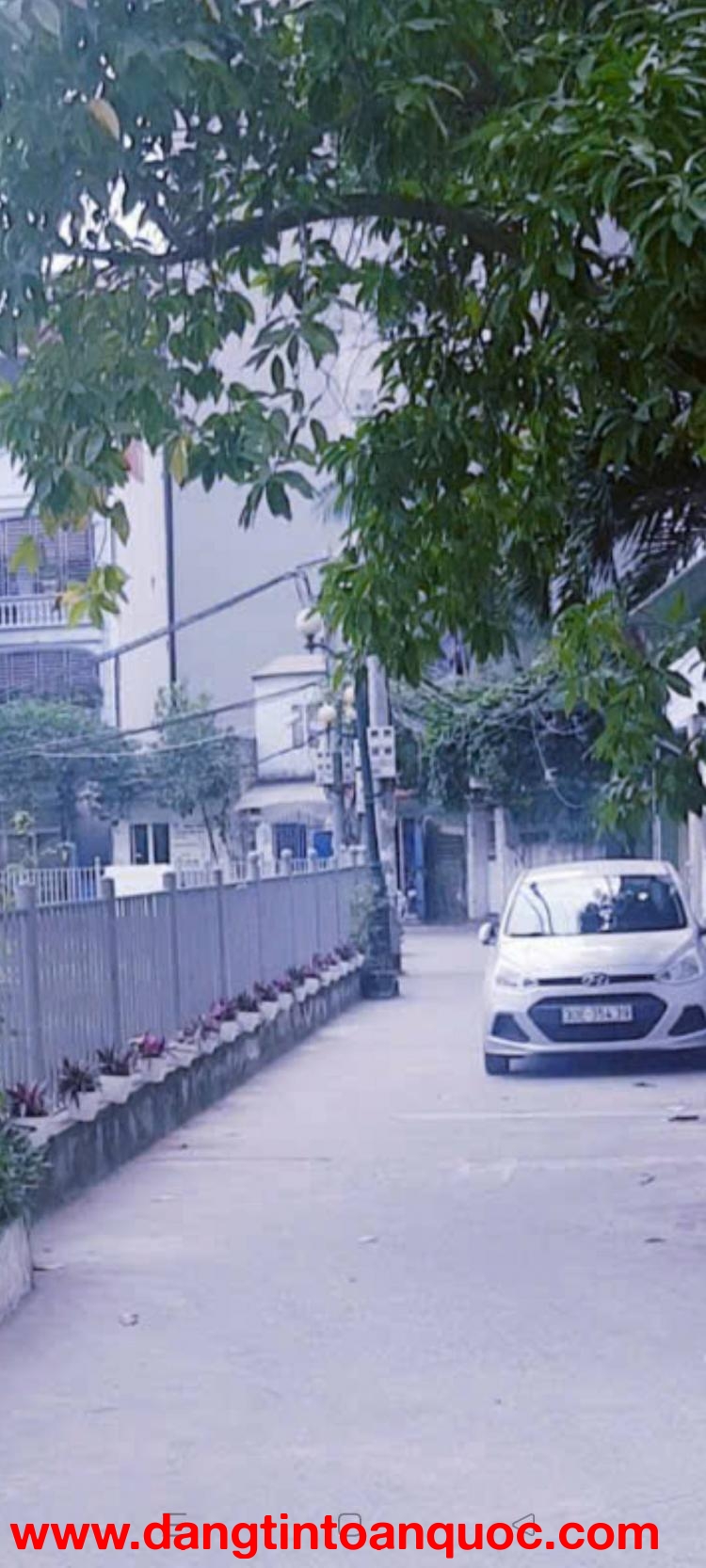 Cc cần cho thuê nhà gần ngõ 90 Giáp Bát, 45m² x 4 tầng, lô góc 3 mặt thoáng, 16.5 triệu