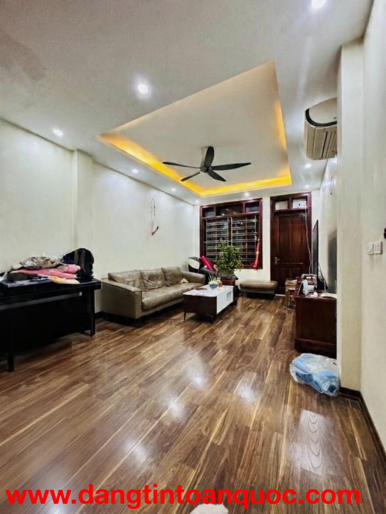 nhật chiêu tây hồ 57m x5 tầng mặt tiền 4m 20,9 tỷ ngõ thông,cách 10m ra mặt hồ