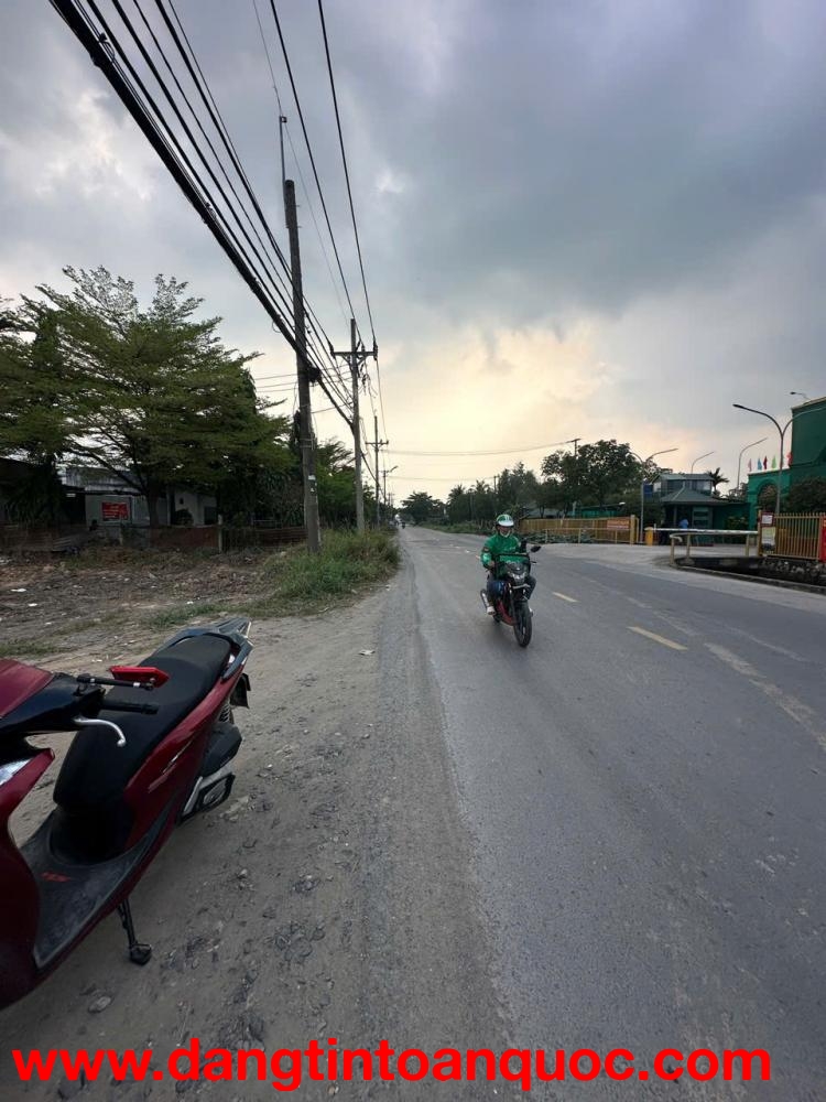 Bán đất mặt tiền 43x232m giá 7 triệu/m2 Đường Võ Văn Bích