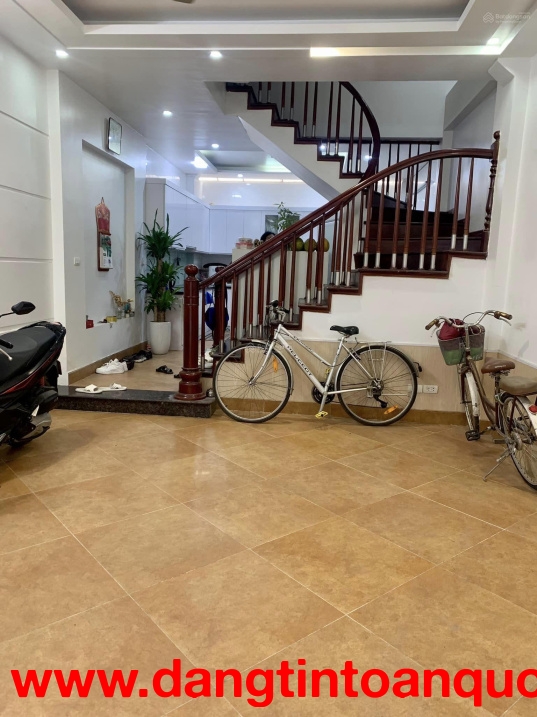 Bán nhà Kim Giang 46m2x5T, giá chỉ 8.15 tỷ, ngõ cực rộng, thoáng, ở luôn