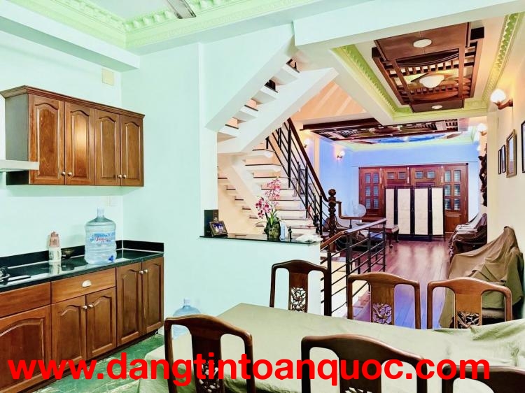 NHÀ 4 TẦNG GIÁP ĐẦM SEN  ĐƯỜNG 8M THÔNG  75M  CÓ SẴN Ô THANG MÁY CHỈ 9.X