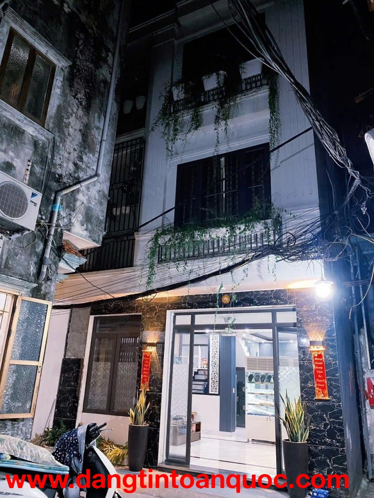 BÁN NHÀ 3 TẦNG PHỐ LẠCH TRAY – TRUNG TÂM HẢI PHÒNG – FULL NỘI THẤT – GIÁ 3,25 TỶ