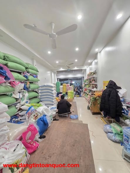 Lạc Long Quân – Bán nhà 6T thang máy 52m² MT 4m – Giá chào 26.6 Tỷ gần Hồ Tây