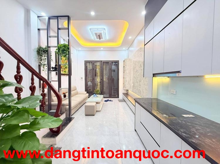 Thuỵ Khuê – Bán nhà 4T 30m² MT 3.5m – Giá chào 7.85 Tỷ Tây Hồ