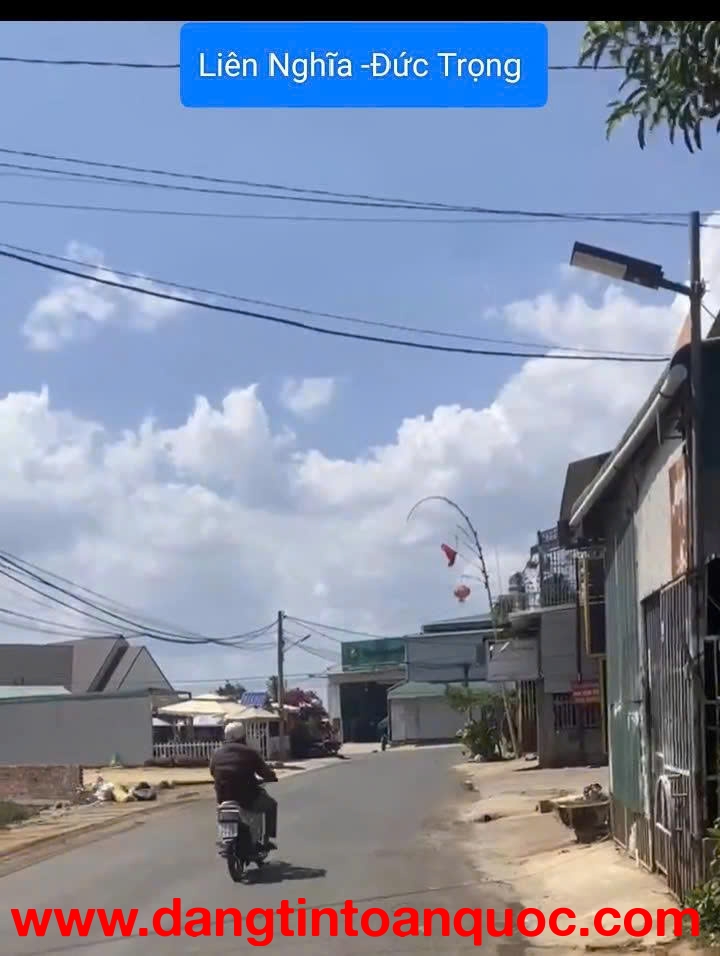 Cho thuê khách sạn 14 phòng đường Mạc Đỉnh Chi phường 4 Đà Lạt giá 45 triệu