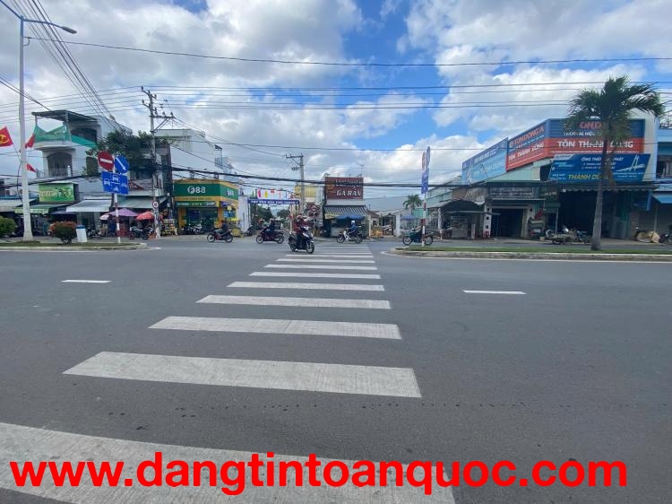 Bán đất mặt tiền Cầu Bè gần 23/10 Nha Trang, DT 118m2 ngang 5.3m, kinh doanh tốt, giá 5.9 tỷ