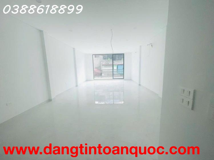 BÁN TOÀ VP NAM ĐỒNG- ĐỐNG ĐA 70Mx7T,MT5M- 2 OTO TRÁNH -  THANG MÁY - KINH DOANH