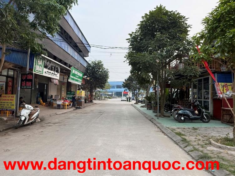 Cần bán lô góc viu đẹp nhất nhì luôn Trục đường đối diện cổng công ty DBG khu công nghiệp phổ yên th