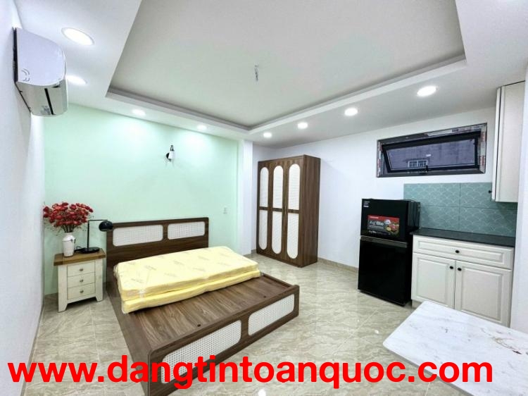 Bán nhà hẻm Phạm Văn Đồng, Thủ Đức, TP HCM. DT 74m2, 4 tầng, 4PN. Giá  8.8 tỷ, SHR. 0933125879