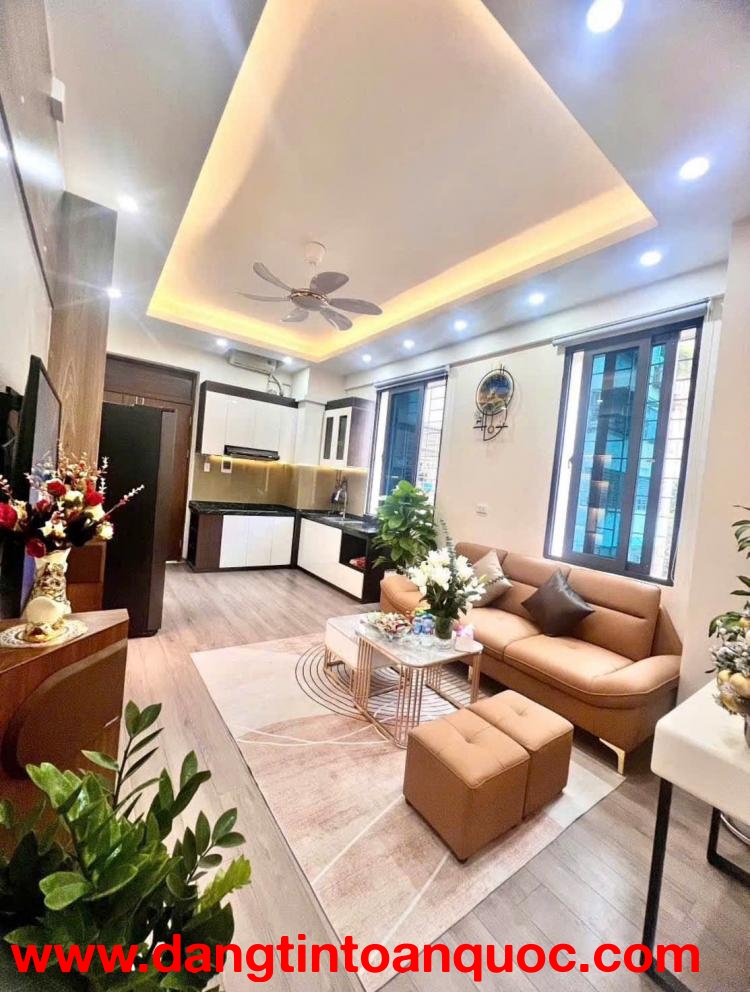 ???? MẶT PHỐ BẠCH ĐẰNG – DIỆN TÍCH    60M² –  MẶT TIỀN  8M – GIÁ  Chỉ  14.5 TỶ Ô TÔ TRÁNH – KINH DOA