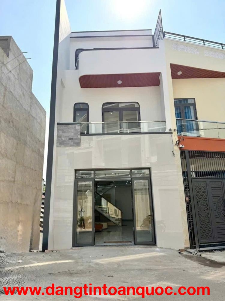 HOT HOT - Siêu Phẩm Nhà Phố Cần Bán Tại Đường Hoàng Minh Chánh, Phường Bửu Hòa, Biên Hòa, Đồng Nai