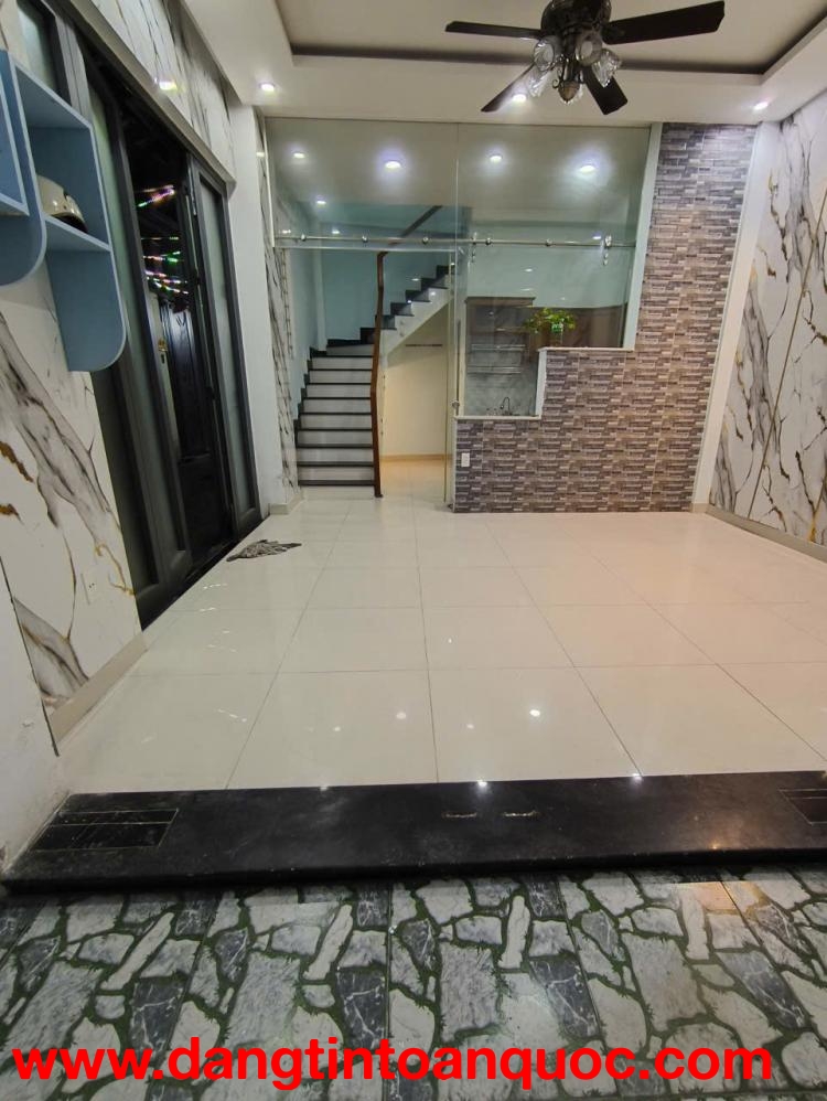 ► Kiệt Ô tô thẳng thông Lê Đình Lý, 40.5m2, 2 mê đúc, kinh Doanh tốt, 3.xx tỷ