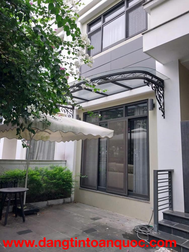 Hàng hiếm, Bán biệt thự Tây Hồ, sân vườn, mặt tiền rộng, 120m, chỉ 26 tỷ