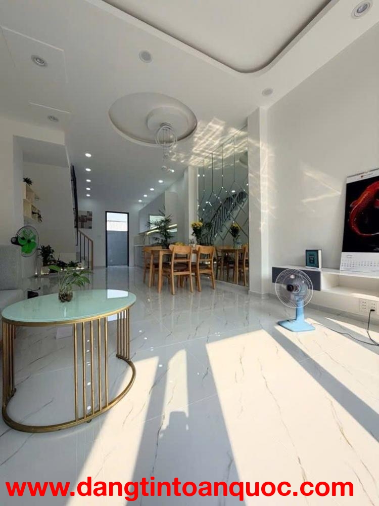NHÀ MỚI TINH 3 TẦNG – BƯNG ÔNG THOÀN, P. PHÚ HỮU (Q9)