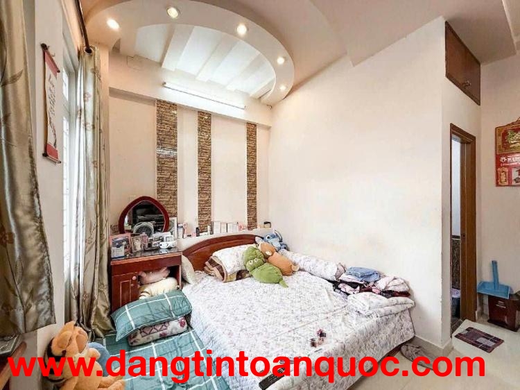 NHÀ ĐẸP TRUNG TÂM QUẬN 10 – HẺM XE HƠI CAO THẮNG – KHU DÂN TRÍ CAO - AN NINH ĐỈNH