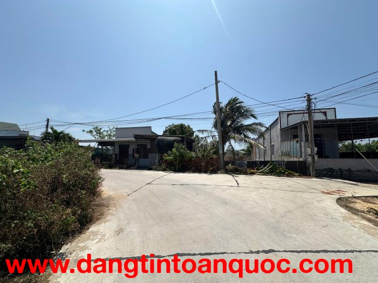 Bán 5.2 sào đất thổ cư Tân Bình, LaGi gần biển 922 triệu/ sào sổ riêng