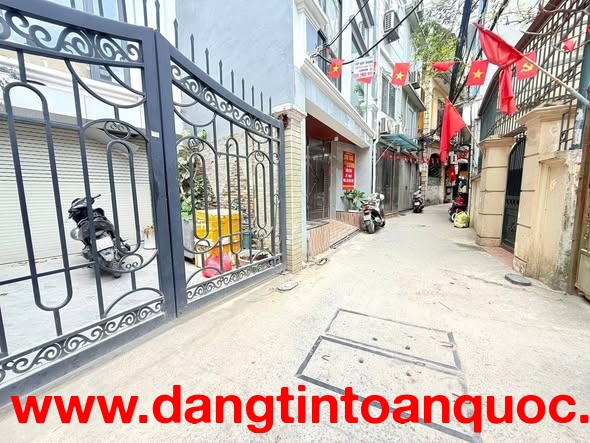 Võng Thị – CCMN 6T thang máy 104m² MT 6.1m – Giá chào 27.5 Tỷ Gần Hồ Tây