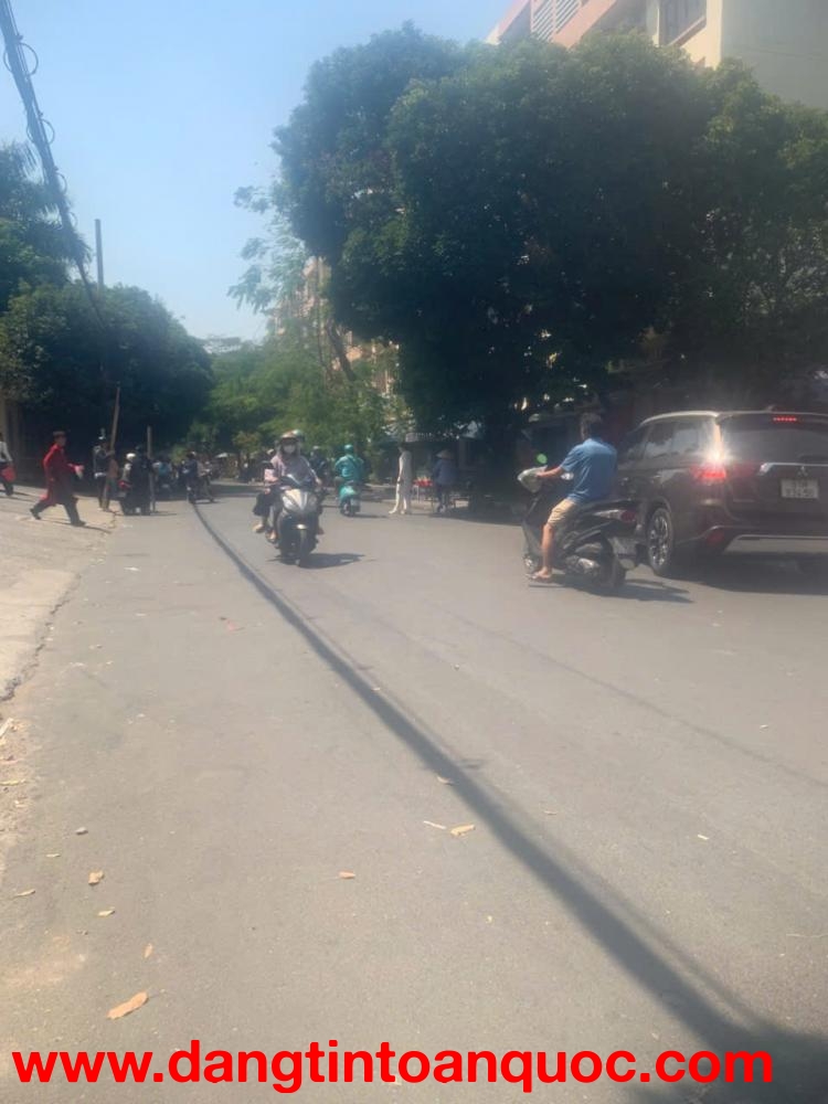 NHÀ BÁN NGUYỄN VĂN QUÁ-99M2 N6M-ĐANG THUÊ 6TR/THÁNG
GIÁP PHẦN MỀM QUANG TRUNG-HẺM 3M SẠCH-XÂY 3TẤM L